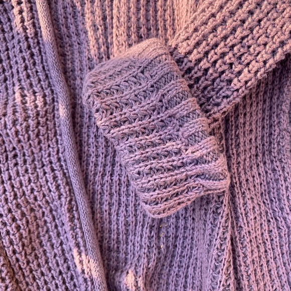 Universal Thread Sweater - Picture 3 of 6